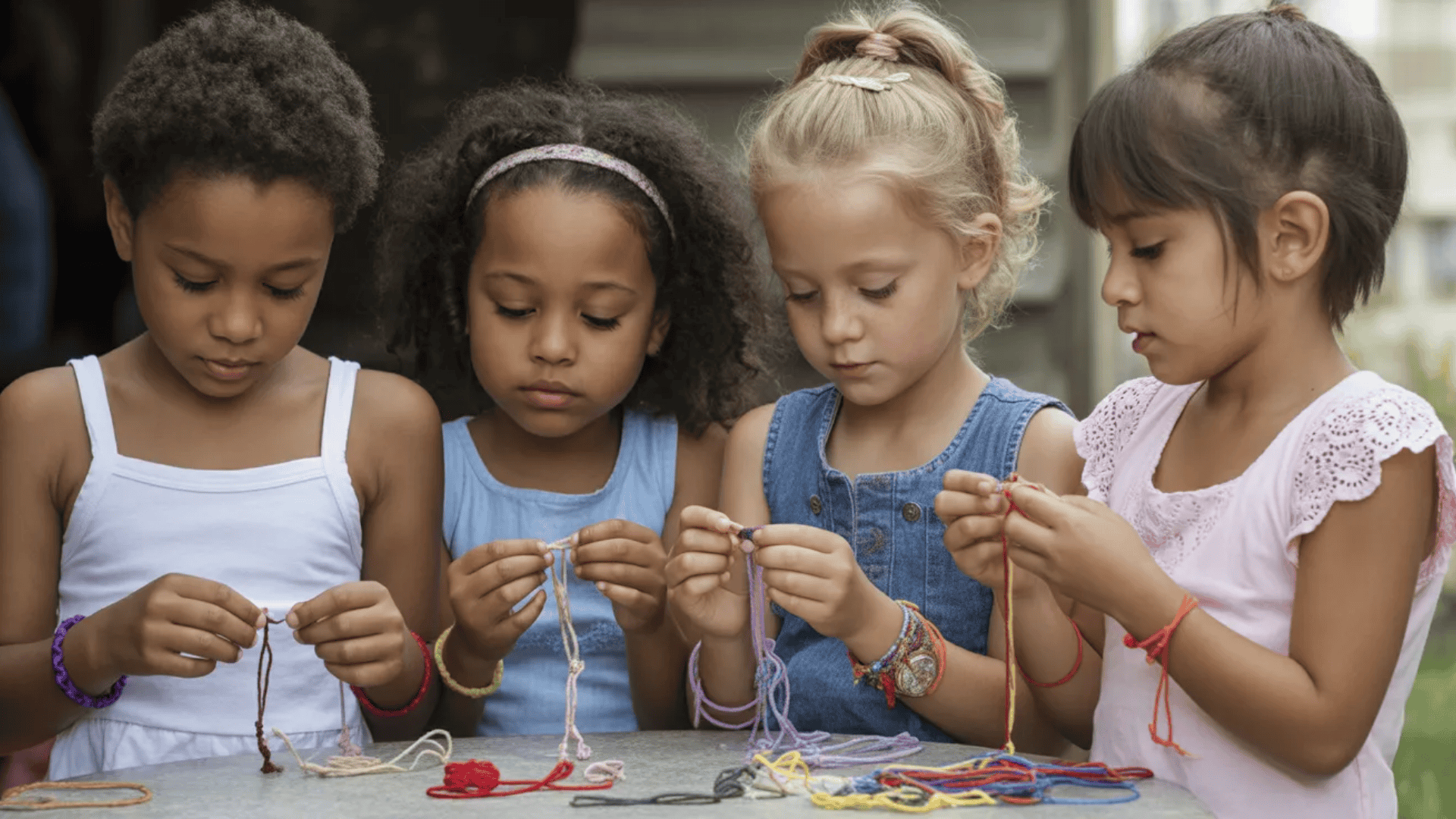 make-friendship-bracelets
